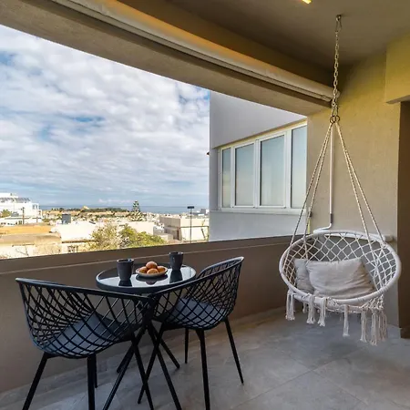 Eros Luxury Apartment *
